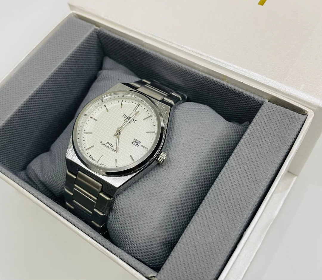 Sporty Textured Men Watch in Black Dial