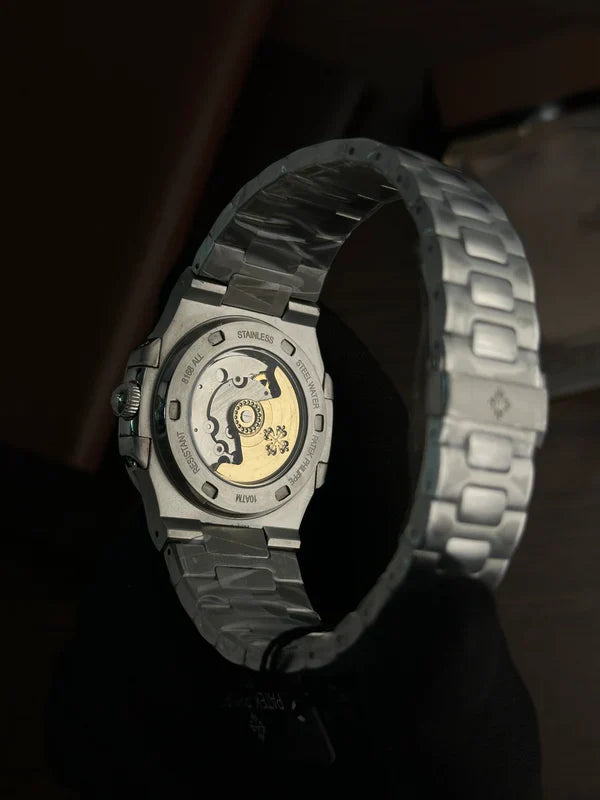 Exquisite Green Dial Nautilus Style Automatic Wristwatch - AAA Quality Luxury Timepiece